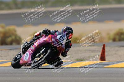 media/Oct-08-2022-SoCal Trackdays (Sat) [[1fc3beec89]]/Turn 14 (1050am)/